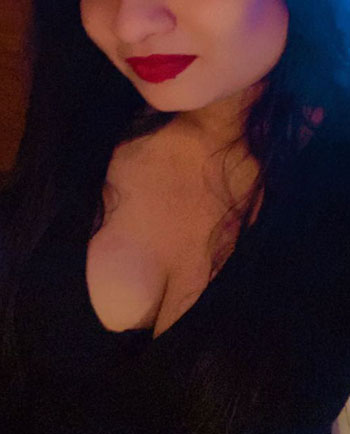escorts in Bicholim